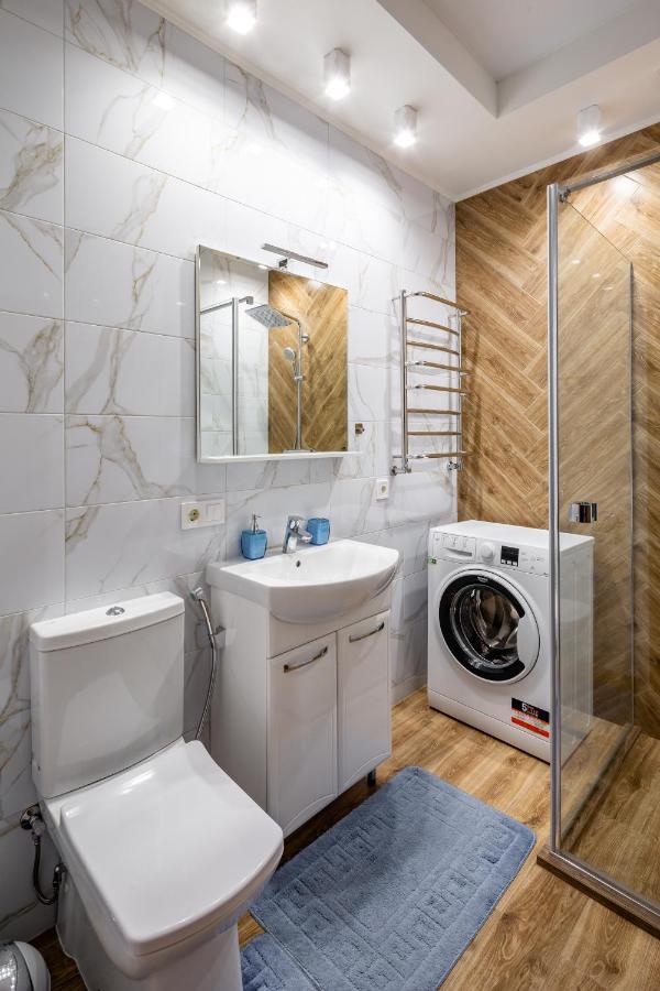 Apartamento Romari Гнатюка 3 Leópolis Exterior foto